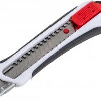 Нож 18мм со смен. лезв. обрезиненный, 1+2 лезв., ABS+TPR, кнопка Easy Slider "Монтажник"